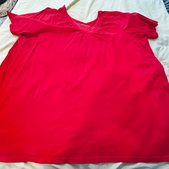 NEW PHOTOS! T-SHIRT, RUCHING DETAIL, LAVA RED, SIZE 5X, SHORT SLEEVES, RELAXED - Picture 1 of 8